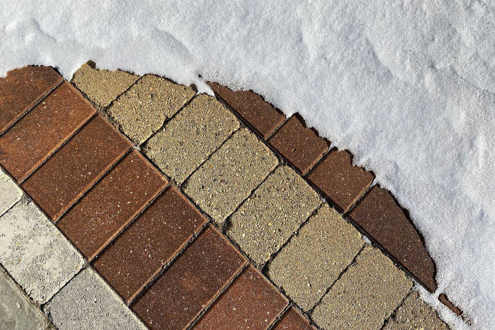 How to properly de-ice your brick pavers